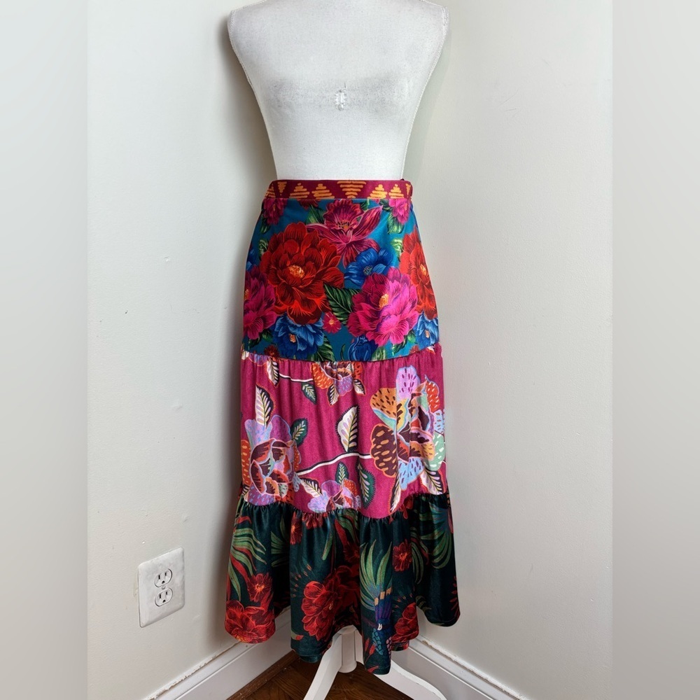 FARM Rio Drea Tiered Velvet Midi Skirt Size Medium - Picture 7 of 15